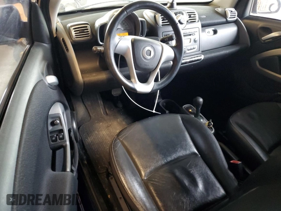 2009 Smart fortwo Pure with VIN WMEEJ31XX9K264071, listed as a Copart auction lot 55315705 with 117,006 mi miles and Salvage Title. Bid and sale history available at carsss.com. Image 8.