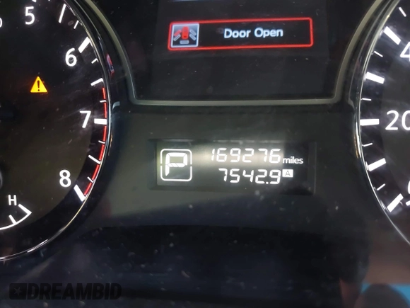 2014 Nissan Pathfinder S with VIN 5N1AR2MM3EC603111, listed as a IAAI auction lot 41815459 with 169,276 mi miles and . Bid and sale history available at DreamBid. Image 15.