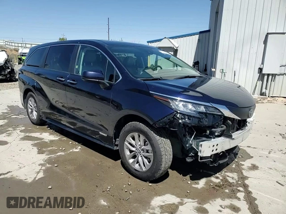 2021 Toyota Sienna XLE with VIN 5TDYSKFC8MS032403, listed as a Copart auction lot 52438625 with 48,738 mi miles and Salvage Title. Bid and sale history available at DreamBid. Image 15.