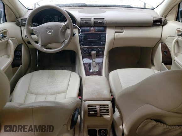 2005 Mercedes-Benz C 240 z VIN WDBRH61J45F597196, wystawiony jako Copart lot #74594094 z przebiegiem 153 537 mil mil oraz Szkoda całkowita • Salvage title. Historia ofert i sprzedaży dostępna na DreamBid. Obrazek 8.