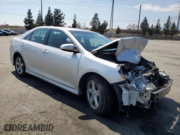 2014 Toyota Camry L with VIN 4T1BF1FK6EU841953, listed as a Copart auction lot 54784135 with 95,082 mi miles and Salvage Title. Bid and sale history available at DreamBid. Image 4.