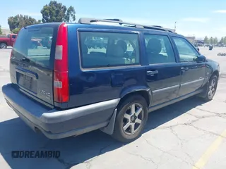 1999 Volvo V70 XC Cross Country with VIN YV1LZ56D1X2602232, listed as a IAAI auction lot 42839035 with 146,154 mi miles and . Bid and sale history available at DreamBid. Image 4.
