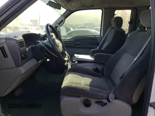 2002 Ford F-250 XL with VIN 1FTNX20L32ED10043, listed as a Copart auction lot 82608574 with 150,324 mi miles and Salvage title. Bid and sale history available at DreamBid. Image 7.