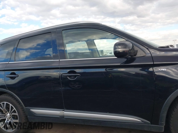 2016 Mitsubishi Outlander GT with VIN JA4JZ4AX0GZ033187, listed as a IAAI auction lot 41356040 with 100,462 mi miles and . Bid and sale history available at DreamBid. Image 14.