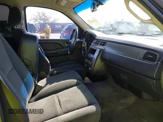 2007 Chevrolet Tahoe LTZ with VIN 1GNFC13J37R134588, listed as a IAAI auction lot 41725727 with 127,540 mi miles and . Bid and sale history available at DreamBid. Image 5.