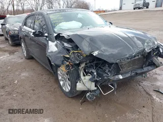 2014 Chrysler 200 Limited with VIN 1C3CCBCG4EN151415, listed as a IAAI auction lot 41733580 with 163,742 mi miles. Bid and sale history available at carsss.com. Image 1.