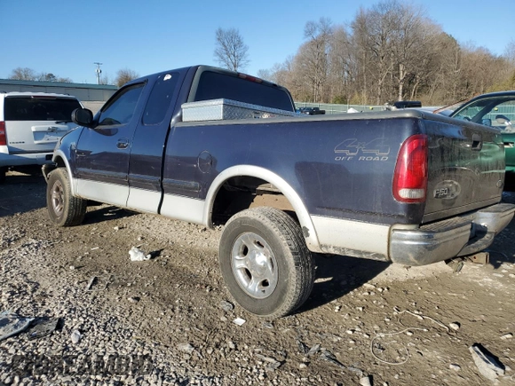 1999 Ford F-150 XL with VIN 1FTRX18L8XNA01885, listed as a Copart auction lot 88539645 with 286,037 mi miles and Salvage Title. Bid and sale history available at carsss.com. Image 2.
