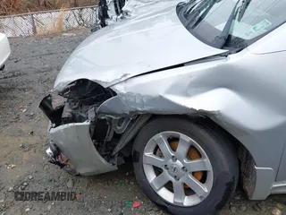 2011 Nissan Sentra SL с VIN 3N1AB6AP4BL640721, выставлен на аукционе IAAI как лот 41752612 с пробегом 144 509 миль миль и . История ставок и продаж доступна на DreamBid. Изображение 6.