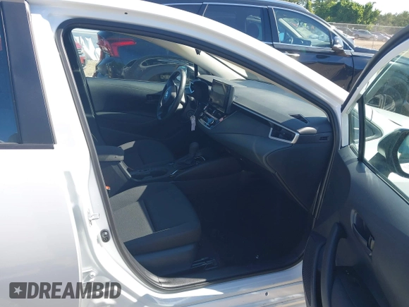 2025 Toyota Corolla LE z VIN 5YFB4MDEXSP259601, wystawiony jako IAAI lot #42313569 z przebiegiem 9255 mil mil oraz . Historia ofert i sprzedaży dostępna na DreamBid. Obrazek 5.