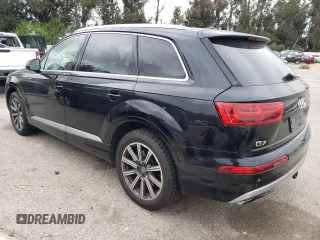 2017 Audi Q7 Premium Plus with VIN WA1LAAF7XHD018234, listed as a Copart auction lot 52862915 with 128,713 mi miles and Clean Title. Bid and sale history available at DreamBid. Image 2.