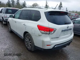 2013 Nissan Pathfinder SL with VIN 5N1AR2MM9DC612880, listed as a IAAI auction lot 41938550 with 146,542 mi miles. Bid and sale history available at carsss.com. Image 3.