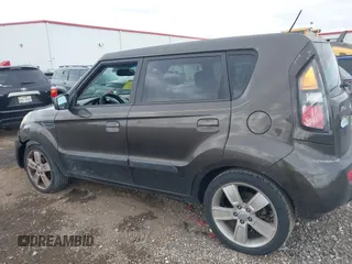 2010 Kia Soul + with VIN KNDJT2A23A7178534, listed as a IAAI auction lot 41380362 with 172,612 mi miles. Bid and sale history available at carsss.com. Image 15.