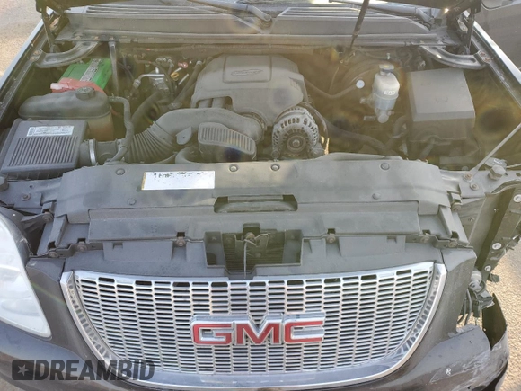 2008 GMC Yukon SLT w/4SB with VIN 1GKFK13018J228430, listed as a Copart auction lot 47087145 with 134,698 mi miles and Salvage Title. Bid and sale history available at carsss.com. Image 12.