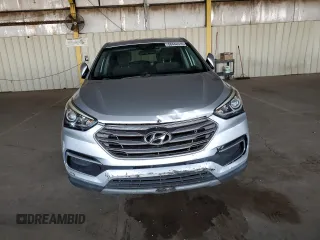 2017 Hyundai Santa Fe 2.4L z VIN 5XYZT3LB7HG495591, wystawiony jako Copart lot #58446915 z przebiegiem Nie podano mil oraz Czysty tytuł • Clean title. Historia ofert i sprzedaży dostępna na DreamBid. Obrazek 5.