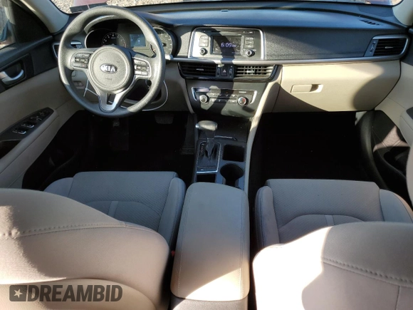 2016 Kia Optima LX z VIN 5XXGT4L35GG042496, wystawiony jako Copart lot #53816495 z przebiegiem 77 924 mil mil oraz Szkoda całkowita • Salvage title. Historia ofert i sprzedaży dostępna na DreamBid. Obrazek 8.