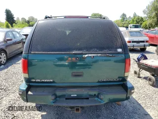 1998 Chevrolet Blazer LS with VIN 1GNDT13W5W2184533, listed as a Copart auction lot 59441555 with 124,339 mi miles and Clean title. Bid and sale history available at DreamBid. Image 6.