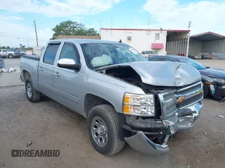 2013 Chevrolet Silverado 1500 LT with VIN 3GCPCSEA4DG234422, listed as a IAAI auction lot 41907573 with 95,696 mi miles and . Bid and sale history available at DreamBid. Image 1.