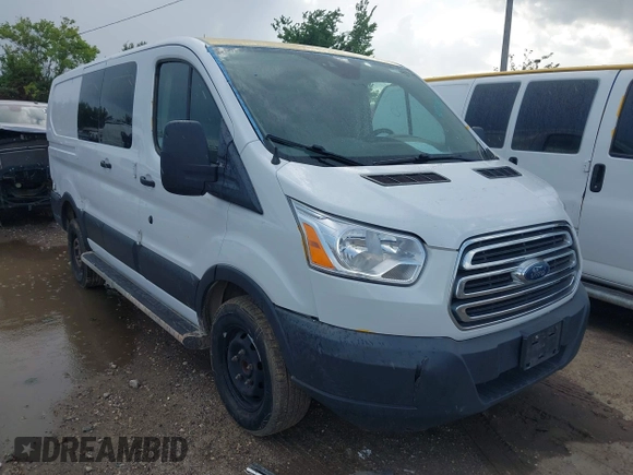 2018 Ford Transit z VIN 1FTYR1ZM6JKA46555, wystawiony jako IAAI lot #42712487 z przebiegiem 212 238 mil mil oraz . Historia ofert i sprzedaży dostępna na DreamBid. Obrazek 1.
