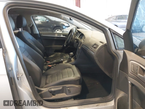 2017 Volkswagen Golf S с VIN 3VWH17AU9HM532332, выставлен на аукционе IAAI как лот 41996360 с пробегом 105 854 миль миль и . История ставок и продаж доступна на DreamBid. Изображение 5.