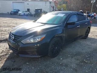 2018 Nissan Altima 2.5 SV with VIN 1N4AL3APXJC295168, listed as a IAAI auction lot 40952599 with 60,943 mi miles. Bid and sale history available at carsss.com. Image 2.