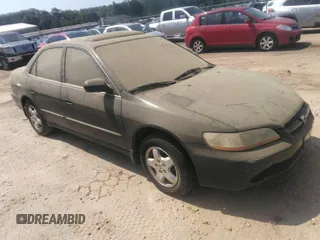 1998 Honda Accord EX z VIN 1HGCG1651WA046703, wystawiony jako IAAI lot #42169939 z przebiegiem 153 156 mil mil oraz . Historia ofert i sprzedaży dostępna na DreamBid. Obrazek 1.