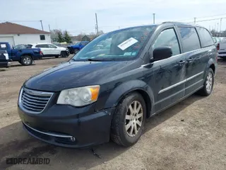 2013 Chrysler Town & Country Touring with VIN 2C4RC1BG3DR792509, listed as a IAAI auction lot 42009785 with 209,239 mi miles. Bid and sale history available at carsss.com. Image 2.