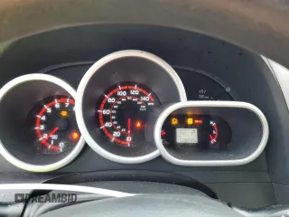 2010 Toyota Matrix S с VIN 2T1LE4EE6AC014292, выставлен на аукционе Copart как лот 56329505 с пробегом 179 285 миль миль и Чистый • Clean title. История ставок и продаж доступна на DreamBid. Изображение 9.