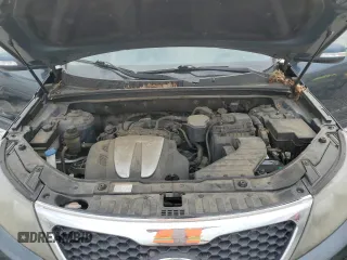 2011 Kia Sorento LX with VIN 5XYKT4A20BG158875, listed as a Copart auction lot 50928455 with 164,784 mi miles and Salvage Title. Bid and sale history available at DreamBid. Image 13.