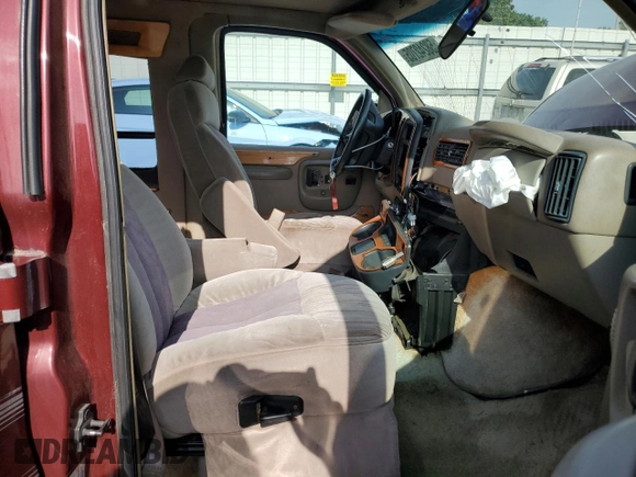 1997 Chevrolet Express Cargo z VIN 1GBFG15R6V1001646, wystawiony jako Copart lot #58242705 z przebiegiem 197 190 mil mil oraz Szkoda całkowita • Salvage title. Historia ofert i sprzedaży dostępna na DreamBid. Obrazek 7.