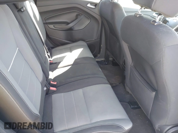2015 Ford Escape SE with VIN 1FMCU9GX2FUB68101, listed as a IAAI auction lot 41902379 with 136,248 mi miles. Bid and sale history available at carsss.com. Image 8.