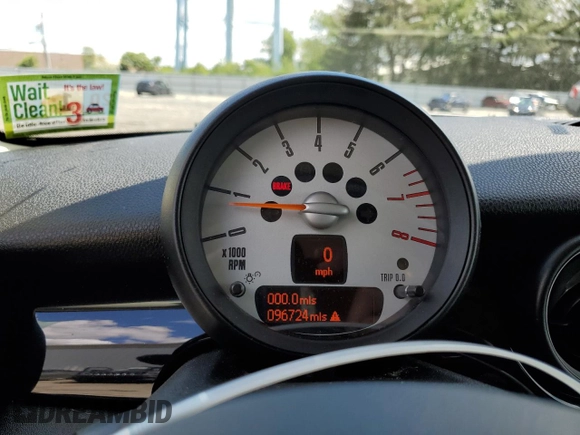 2012 MINI Hardtop S with VIN WMWSV3C57CTY25293, listed as a Copart auction lot 58053375 with 96,724 mi miles and Salvage title. Bid and sale history available at DreamBid. Image 9.