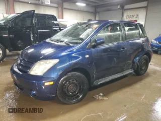 2005 Scion xA z VIN JTKKT624050081505, wystawiony jako Copart lot #49352585 z przebiegiem 135 295 mil mil oraz Szkody całkowita. Historia ofert i sprzedaży dostępna na DreamBid. Obrazek 1.