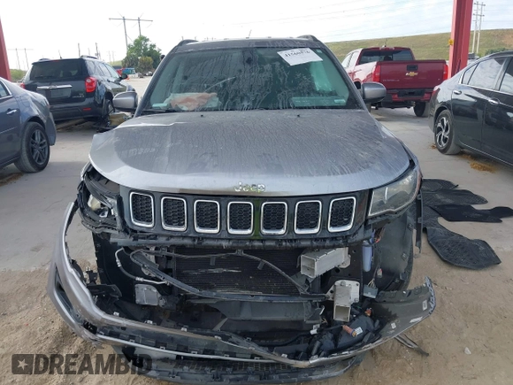 2018 Jeep Compass Latitude with VIN 3C4NJCBB0JT227017, listed as a IAAI auction lot 41560576 with 63,543 mi miles. Bid and sale history available at carsss.com. Image 12.