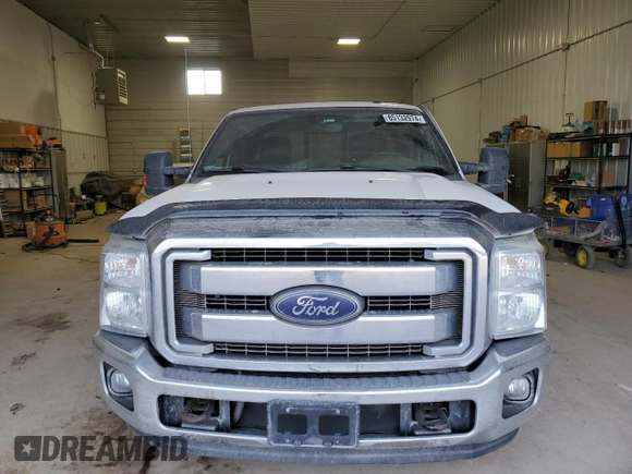 2015 Ford F-250 XLT z VIN 1FT7X2A63FEA10493, wystawiony jako Copart lot #85132974 z przebiegiem 151 845 mil mil oraz Szkoda całkowita • Salvage title. Historia ofert i sprzedaży dostępna na DreamBid. Obrazek 5.