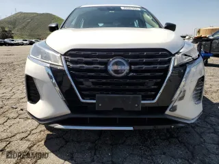 2023 Nissan Kicks S with VIN 3N1CP5BV7PL511848, listed as a Copart auction lot 49501005 with 75,900 mi miles and Salvage Title. Bid and sale history available at carsss.com. Image 5.
