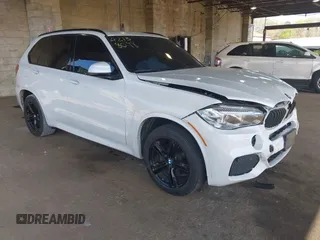 2017 BMW X5 xDrive35i z VIN 5UXKR0C31H0X79763, wystawiony jako IAAI lot #42138098 z przebiegiem 94 645 mil mil oraz . Historia ofert i sprzedaży dostępna na DreamBid. Obrazek 1.