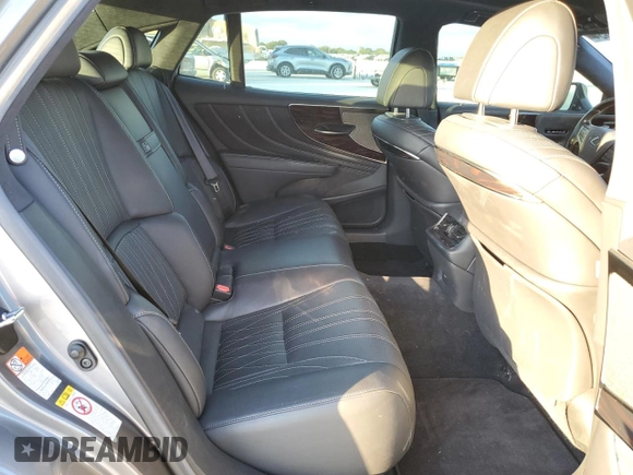 2018 Lexus LS 500 z VIN JTHB51FF3J5005465, wystawiony jako Copart lot #83081654 z przebiegiem 90 413 mil mil oraz Szkoda całkowita • Salvage title. Historia ofert i sprzedaży dostępna na DreamBid. Obrazek 10.