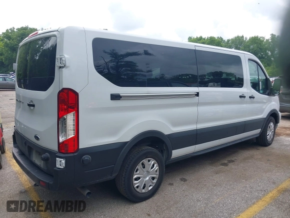 2024 Ford Transit Passenger XL with VIN 1FBAX2YG6RKA47052, listed as a IAAI auction lot 42500436 with 40,965 mi miles and . Bid and sale history available at DreamBid. Image 4.