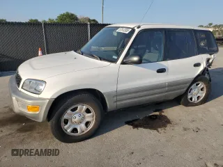 2000 Toyota RAV4 with VIN JT3GP10V5Y7068202, listed as a Copart auction lot 57812305 with 224,289 mi miles and Salvage title. Bid and sale history available at DreamBid. Image 1.