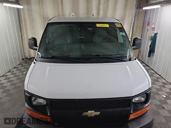 2014 Chevrolet Express Cargo z VIN 1GCSGAFXXE1162573, wystawiony jako IAAI lot #42547277 z przebiegiem 230 224 mil mil oraz . Historia ofert i sprzedaży dostępna na DreamBid. Obrazek 28.