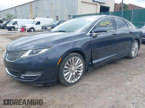 2013 Lincoln MKZ z VIN 3LN6L2G90DR827936, wystawiony jako IAAI lot #42259036 z przebiegiem 145 304 mil mil oraz . Historia ofert i sprzedaży dostępna na DreamBid. Obrazek 2.