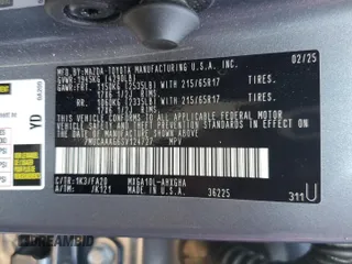 2025 Toyota Corolla Cross LE z VIN 7MUCAAAG6SV124727, wystawiony jako Copart lot #52089315 z przebiegiem 3 565 mil mil oraz Szkoda całkowita • Salvage title. Historia ofert i sprzedaży dostępna na DreamBid. Obrazek 13.
