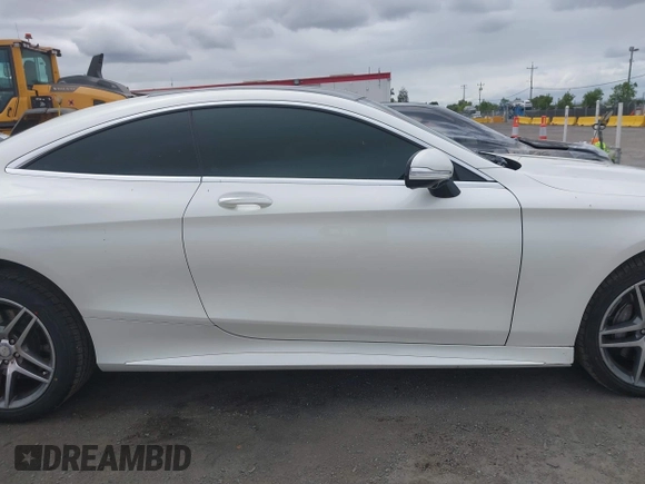 2016 Mercedes-Benz S 550 with VIN WDDXJ8FB4GA014299, listed as a IAAI auction lot 42131508 with 42,357 mi miles and . Bid and sale history available at carsss.com. Image 14.