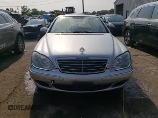2005 Mercedes-Benz S-Class 5.0L with VIN WDBNG84J95A447218, listed as a Copart auction lot 64822944 with 73,900 mi miles and Salvage Title. Bid and sale history available at carsss.com. Image 5.