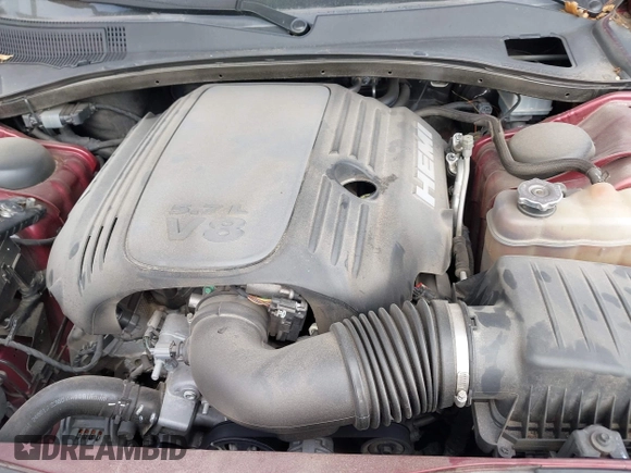 2020 Chrysler 300 S z VIN 2C3CCABT0LH233849, wystawiony jako IAAI lot #40689077 z przebiegiem 77 405 mil mil oraz . Historia ofert i sprzedaży dostępna na DreamBid. Obrazek 10.