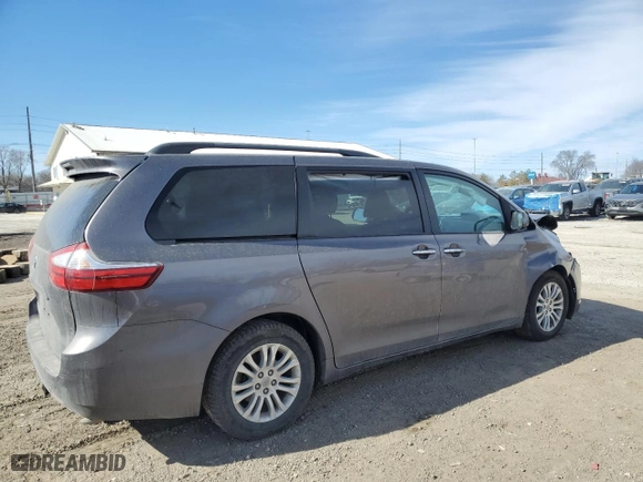 2016 Toyota Sienna XLE with VIN 5TDYK3DC6GS691027, listed as a Copart auction lot 46786705 with 140,118 mi miles and Salvage Title. Bid and sale history available at carsss.com. Image 3.
