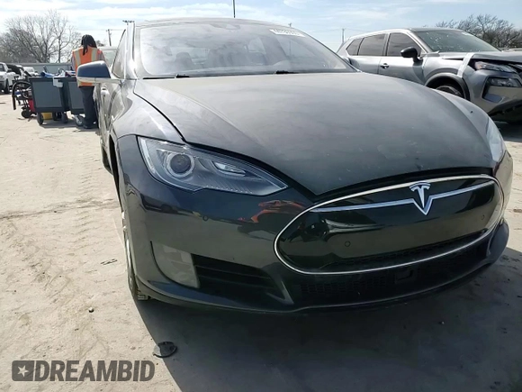 2016 Tesla Model S 70 with VIN 5YJSA1E17GF121312, listed as a Copart auction lot 44736965 with 116,661 mi miles and Salvage title. Bid and sale history available at DreamBid. Image 11.