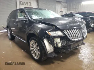 2012 Lincoln MKX with VIN 2LMDJ8JK5CBL12279, listed as a Copart auction lot 44218985 with 111,768 mi miles and Salvage Title. Bid and sale history available at DreamBid. Image 4.