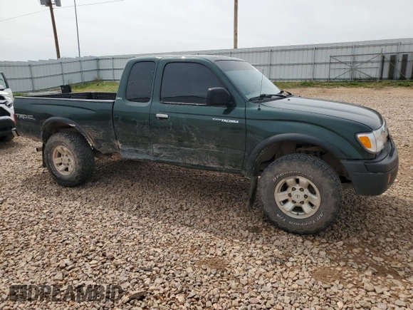 2000 Toyota Tacoma with VIN 4TAWN72N8YZ677345, listed as a Copart auction lot 61096865 with 217,590 mi miles and Clean title. Bid and sale history available at DreamBid. Image 4.