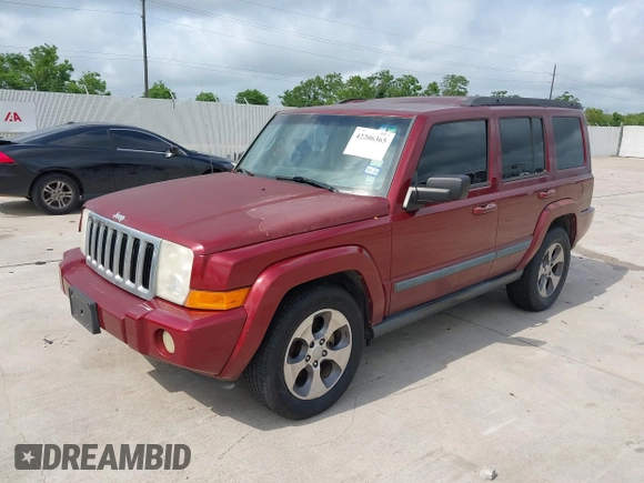 2008 Jeep Commander Sport z VIN 1J8HG48K48C175446, wystawiony jako IAAI lot #42206365 z przebiegiem 199 996 mil mil oraz . Historia ofert i sprzedaży dostępna na DreamBid. Obrazek 2.